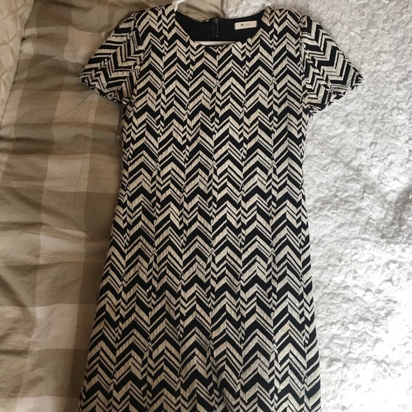 Black and white patterned mini dress - Picture 2 of 3